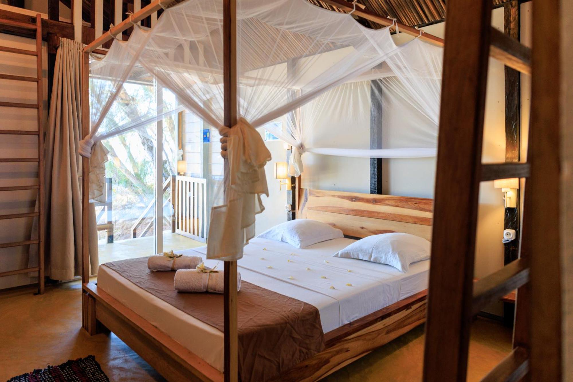 Madakitecamp Hotel Antsiranana ภายนอก รูปภาพ