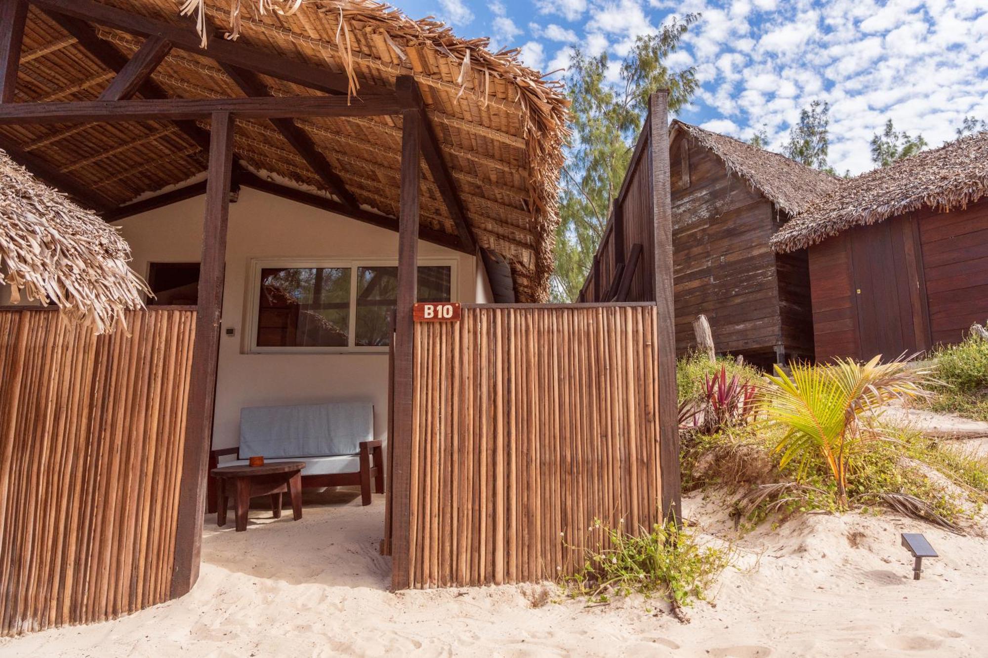 Madakitecamp Hotel Antsiranana ภายนอก รูปภาพ